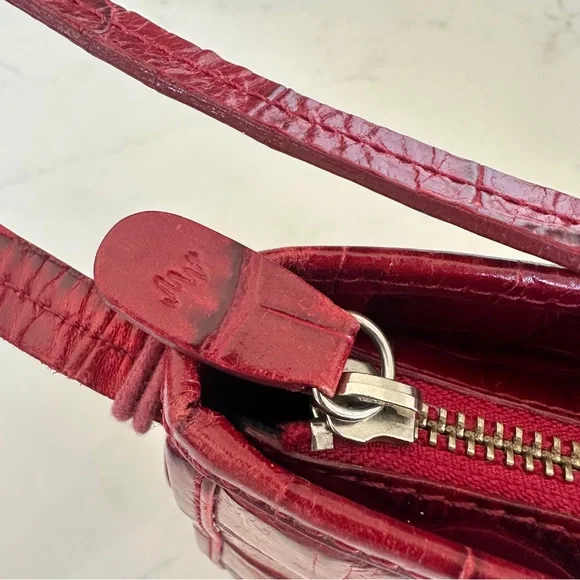 Monsac Red Croc Embossed Leather Shoulder Bag w/ Dust Bag - gently used❤️ - Picture 5 of 12